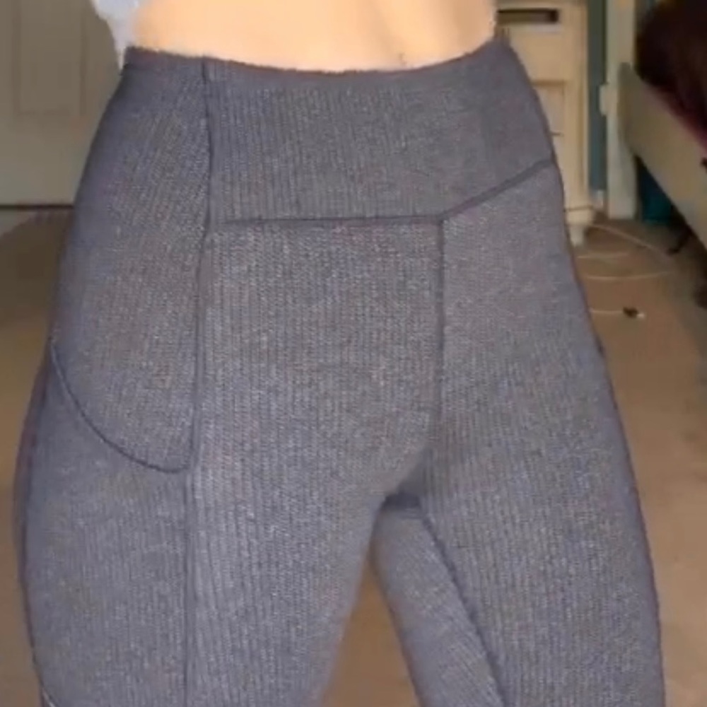 Lululemon Leggings - Picture 4 of 7